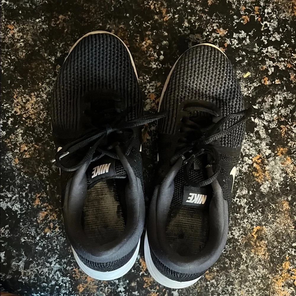 Nike Black Sneakers